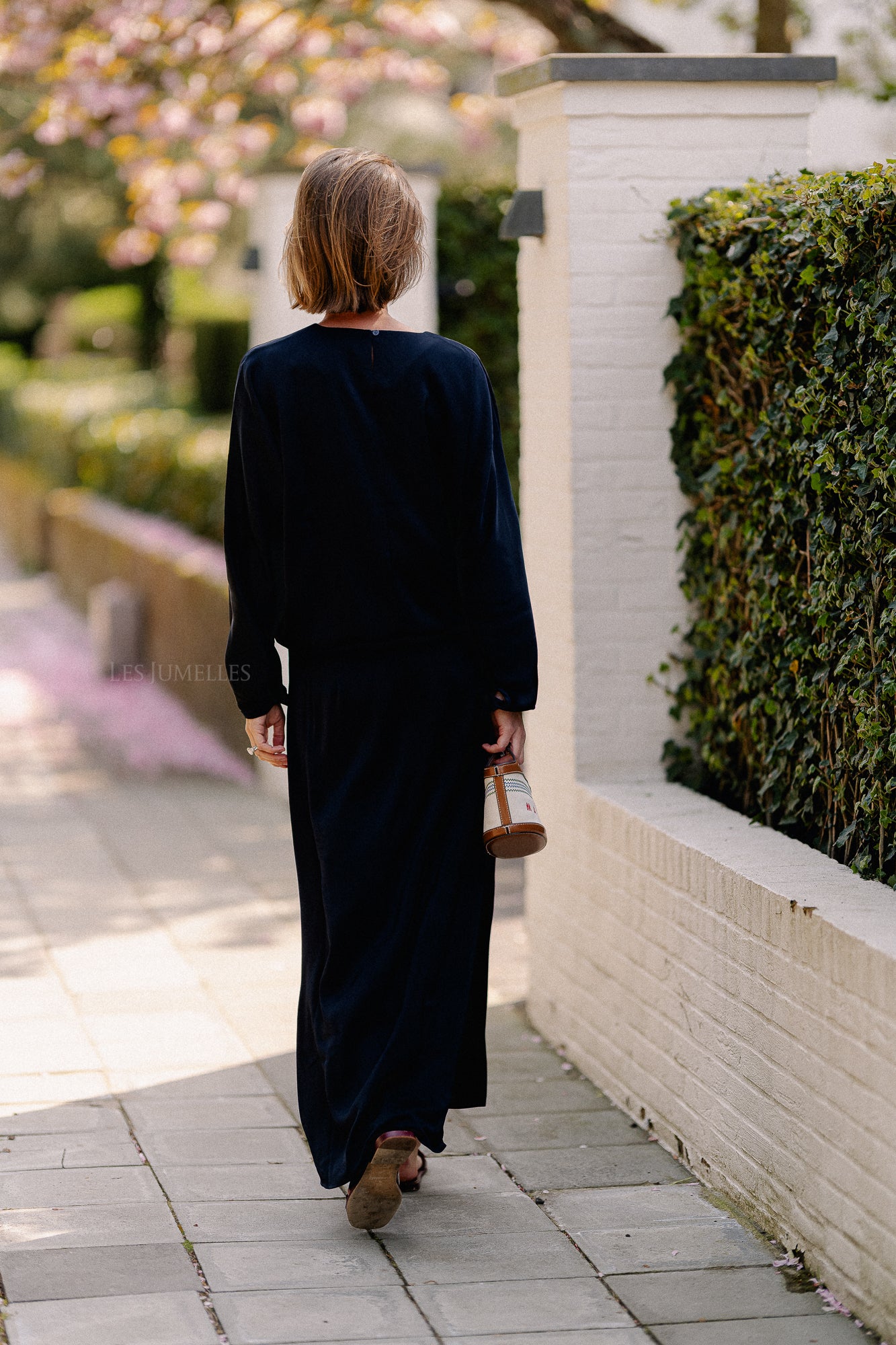 Manon satin top navy