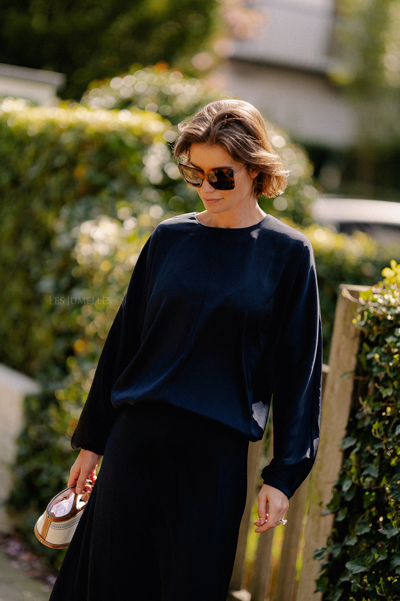 Manon satin top navy