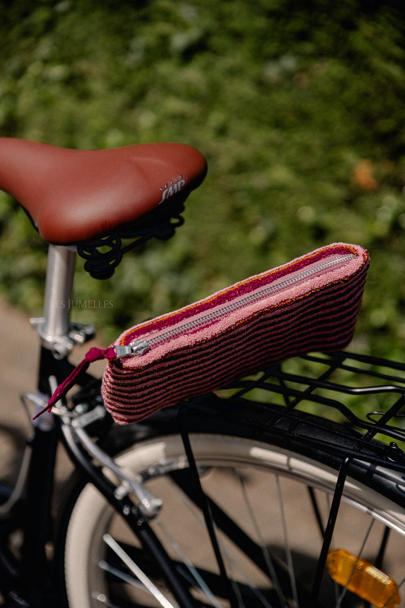 Pia make-up bag pink/burgundy stripes