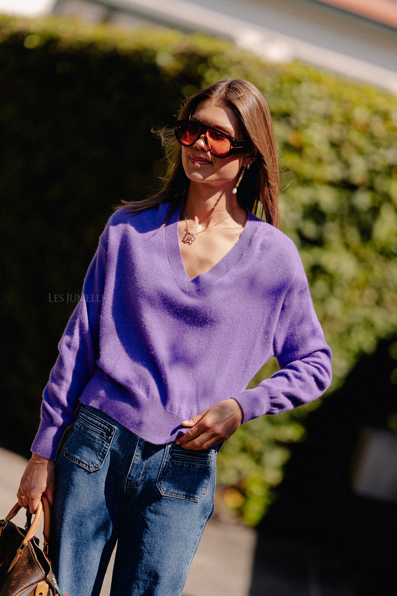 Cosette V-neck jumper violet