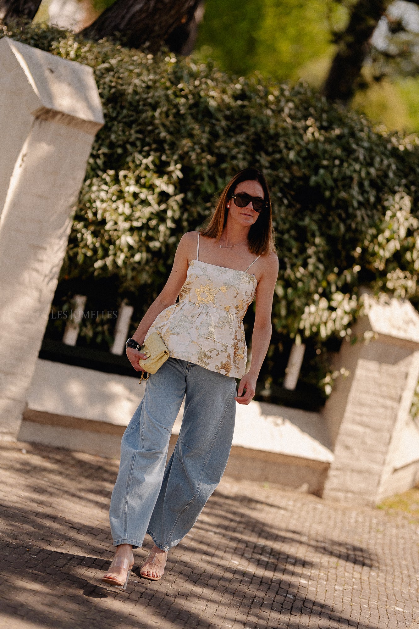 LovaSW top off white