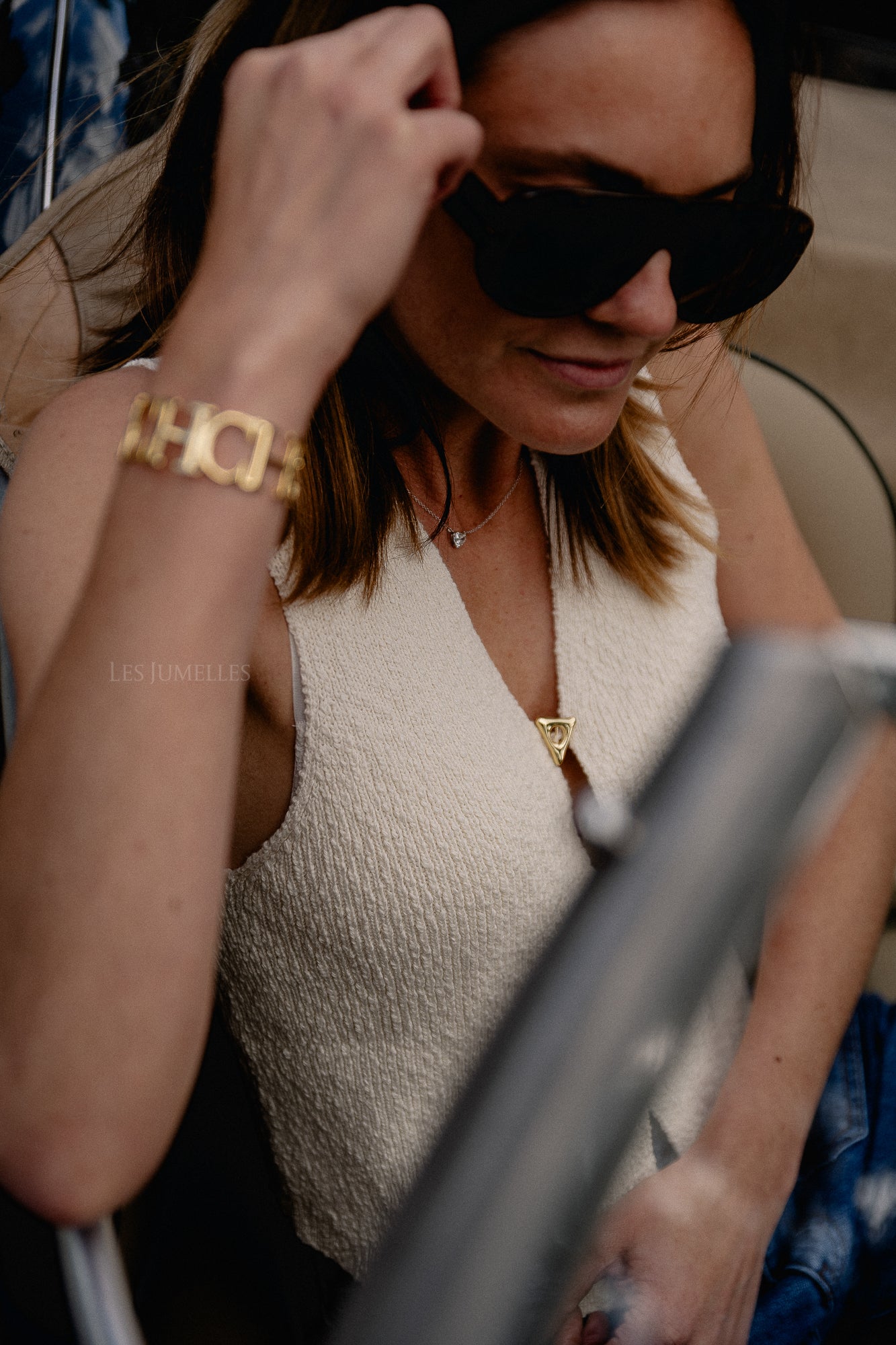 Rike vest antique white