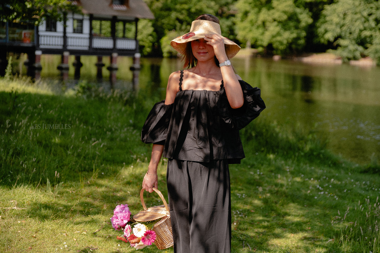 Fran off shoulder cropped blouse black