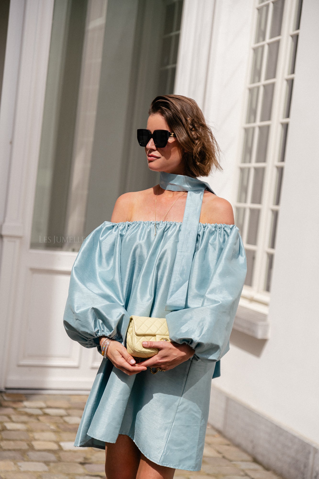 Ella Schulterfreies Kleid in Staubblau