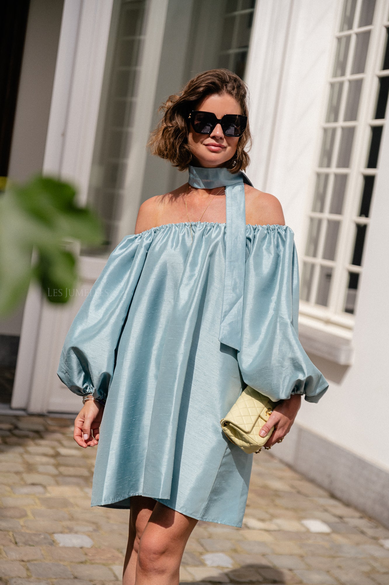 Ella Schulterfreies Kleid in Staubblau