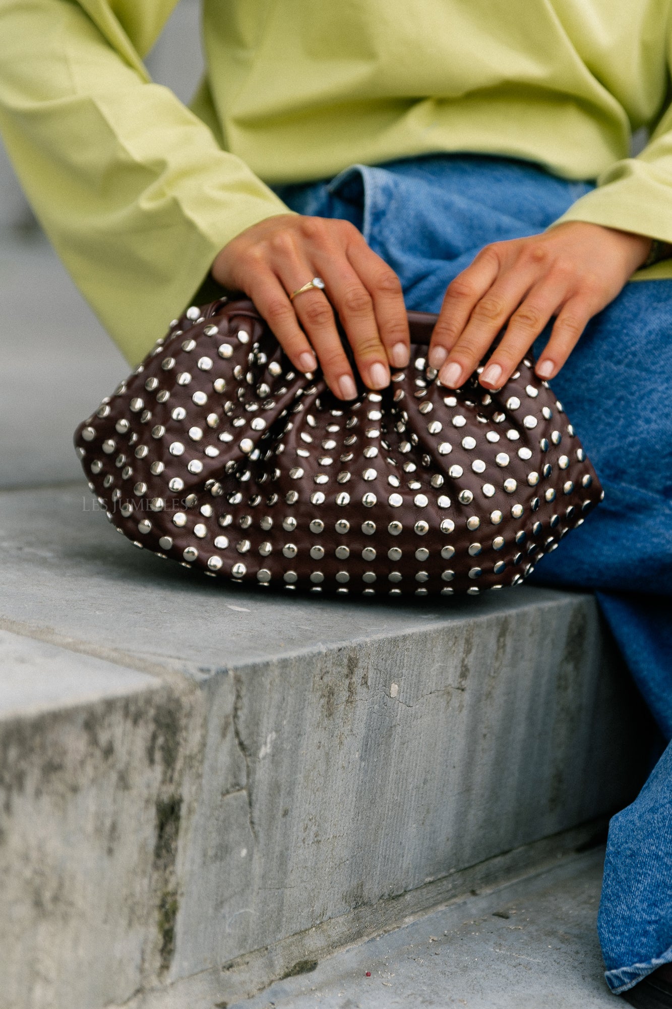 Studded clutch brown