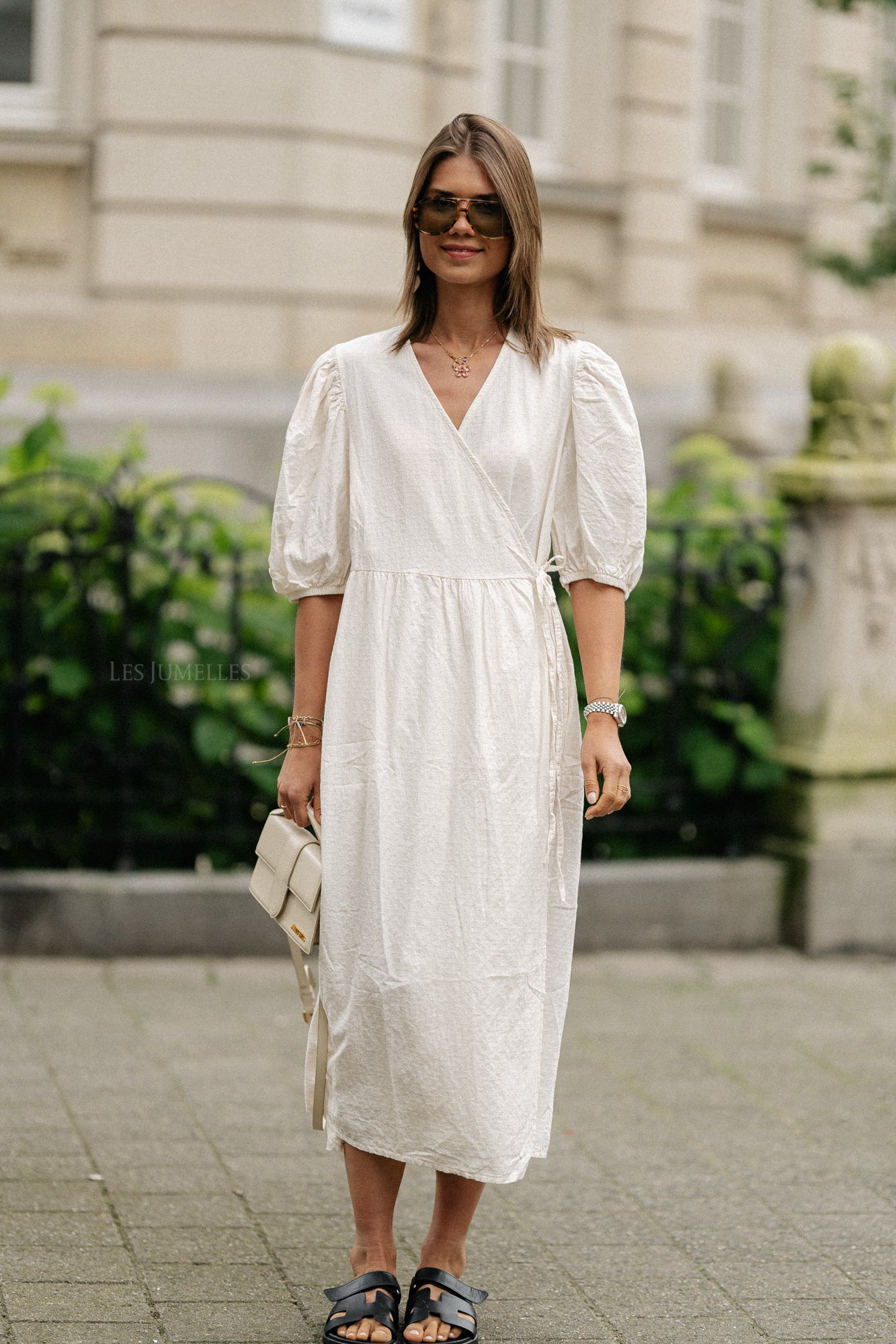 Juliette diagonales Wickelkleid in Hellbeige