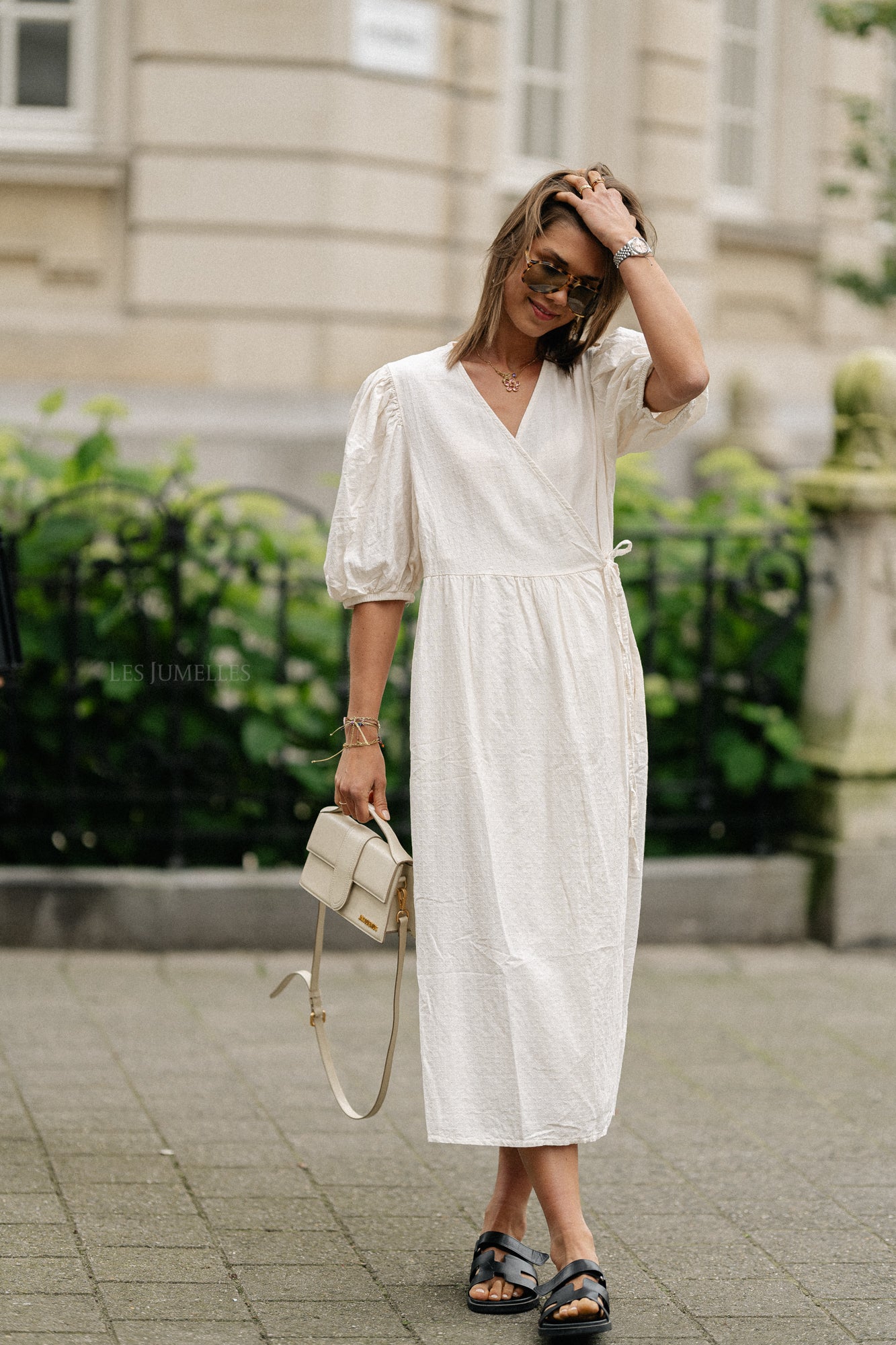Juliette diagonales Wickelkleid in Hellbeige