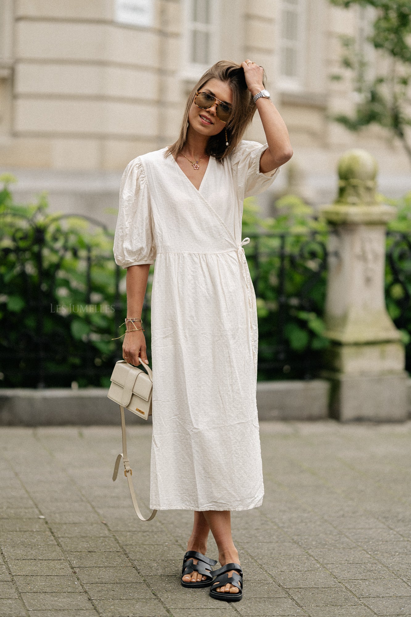 Juliette diagonales Wickelkleid in Hellbeige