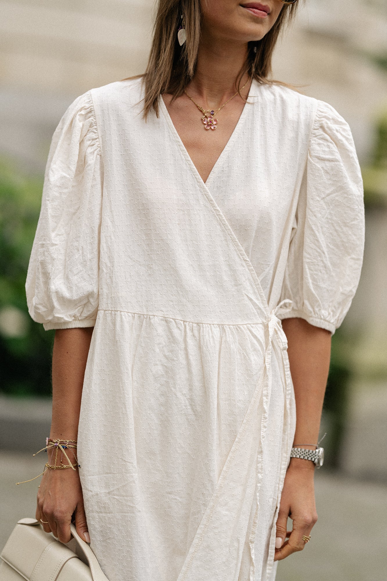 Juliette diagonales Wickelkleid in Hellbeige