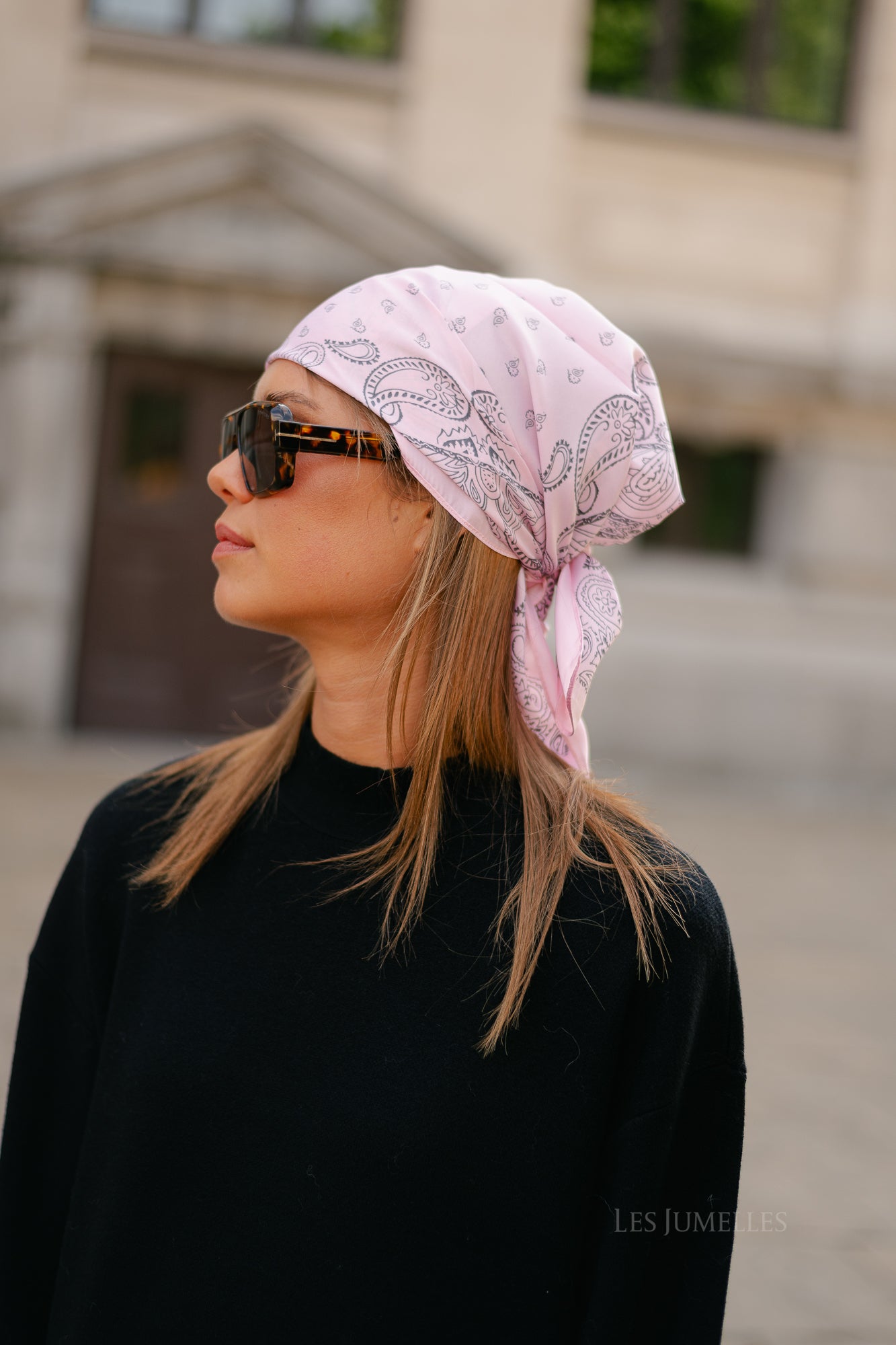 Farm girl scarf pink