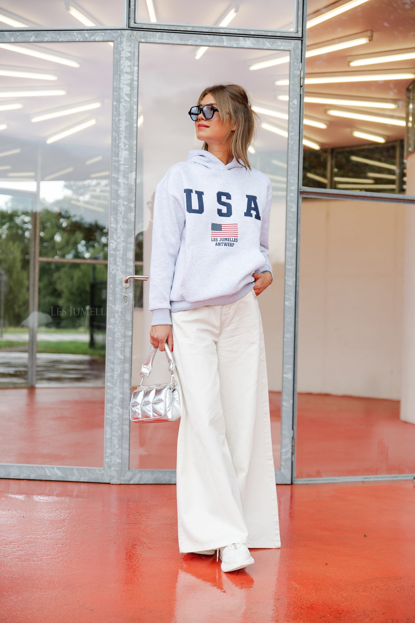 <tc>Sweat à capuche USA gris clair</tc>