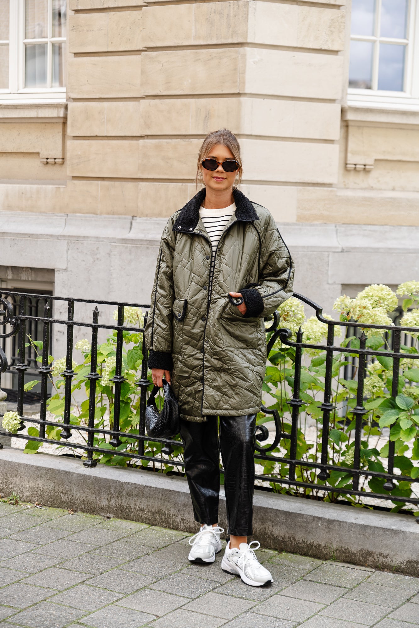 Yaskatly Steppjacke, Khaki/Schwarz