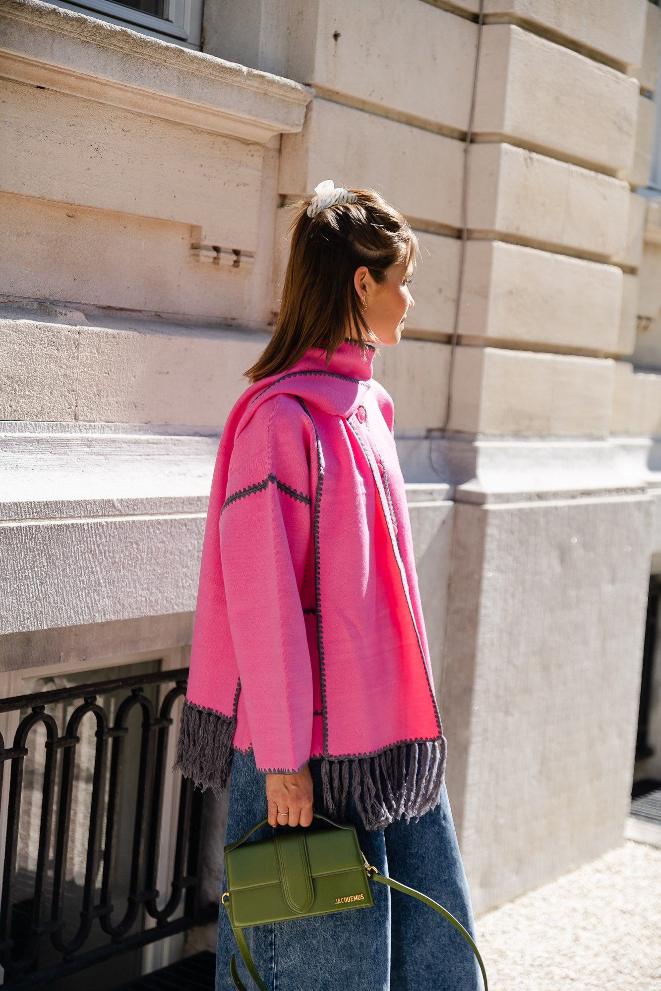 <tc>Veste Ivy avec écharpe fuchsia</tc>