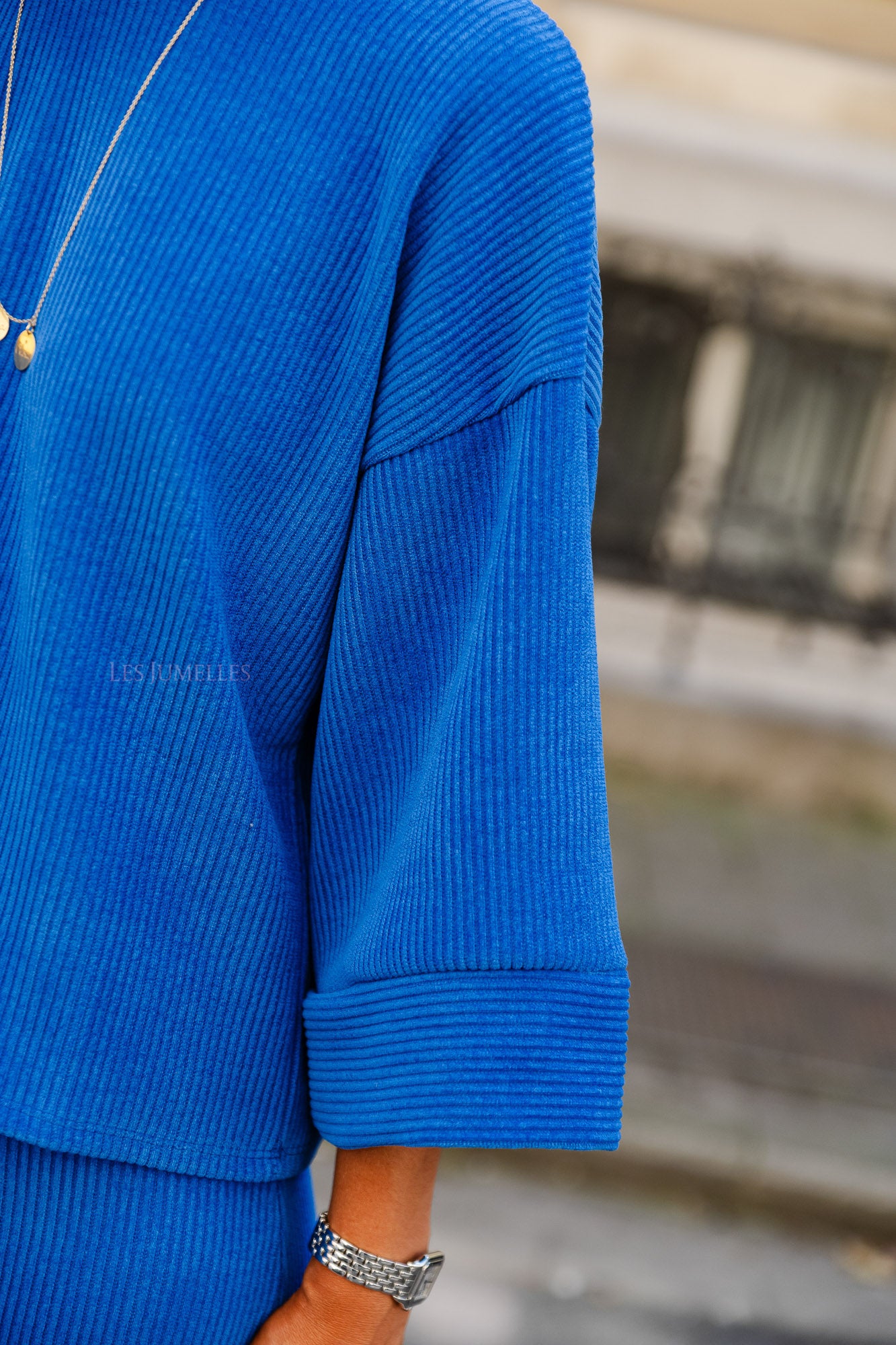 Annisa velvet set royal blue