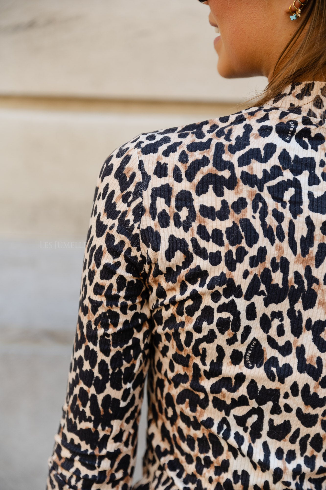 Lexie Langarm-Leoparden