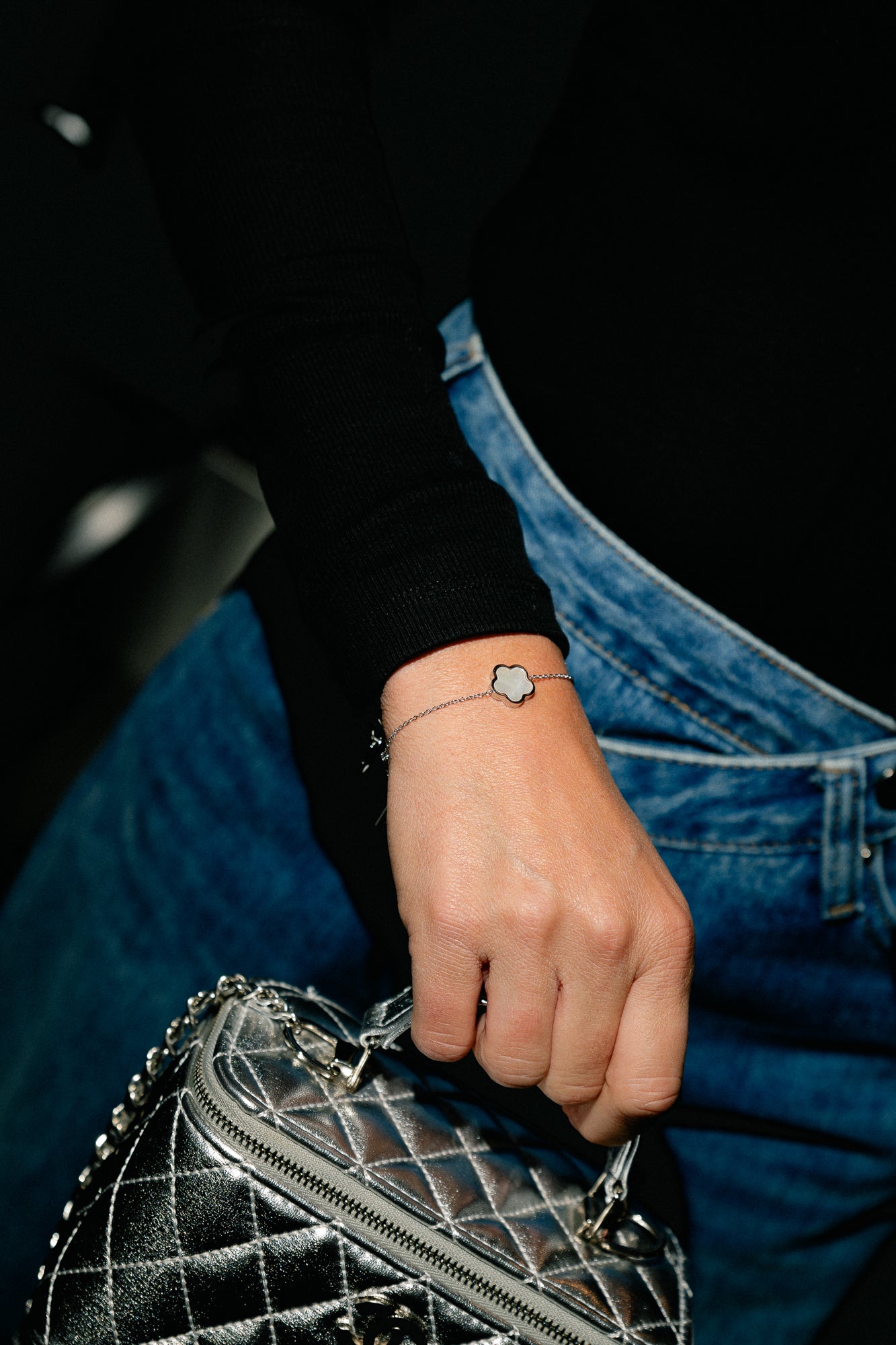 Bracelet black/white flower silver