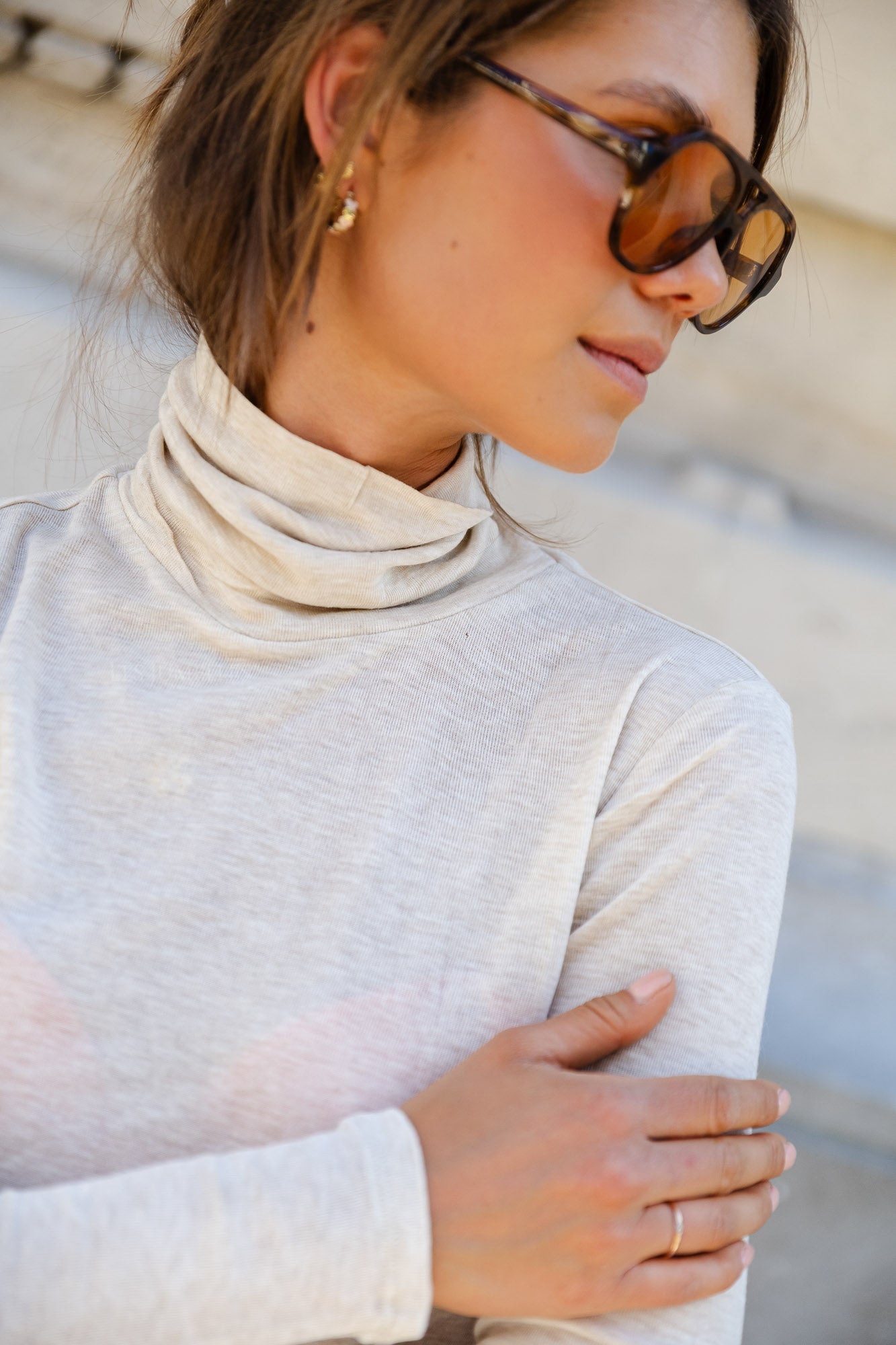 Vijolina roll neck fitted top light natural melange