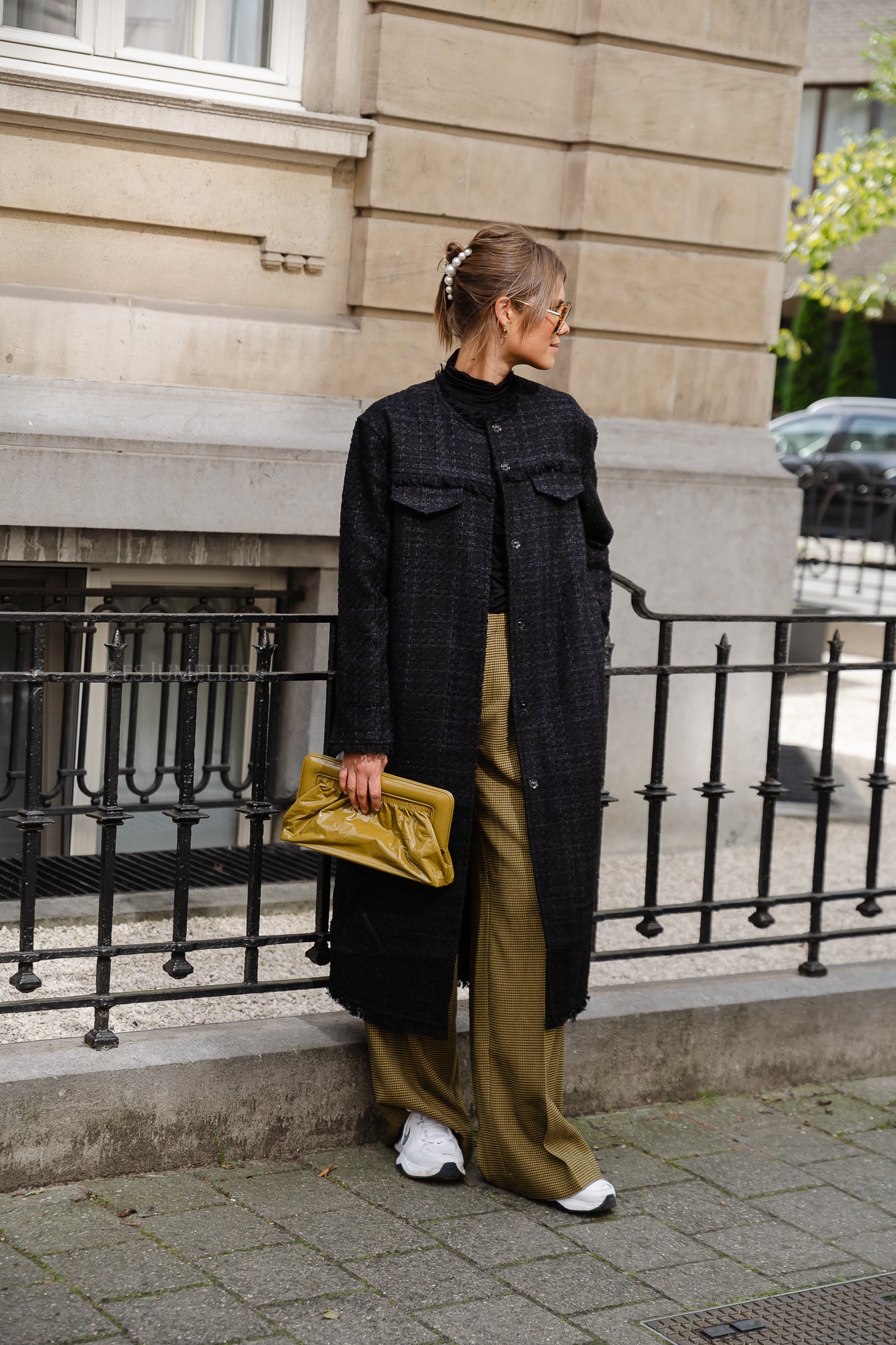 Thalisa coat black