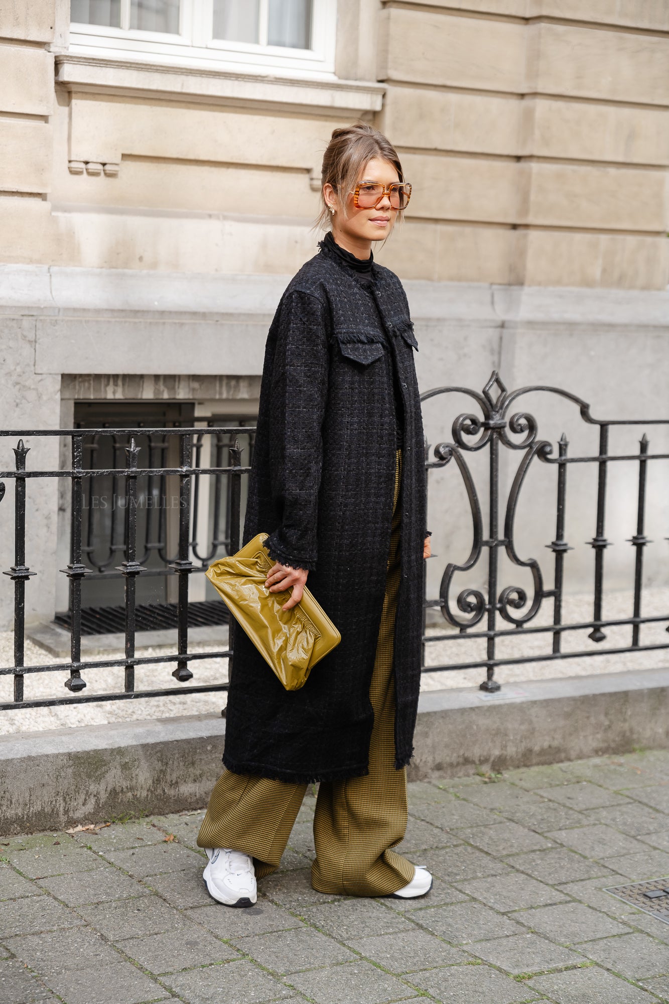 Thalisa coat black