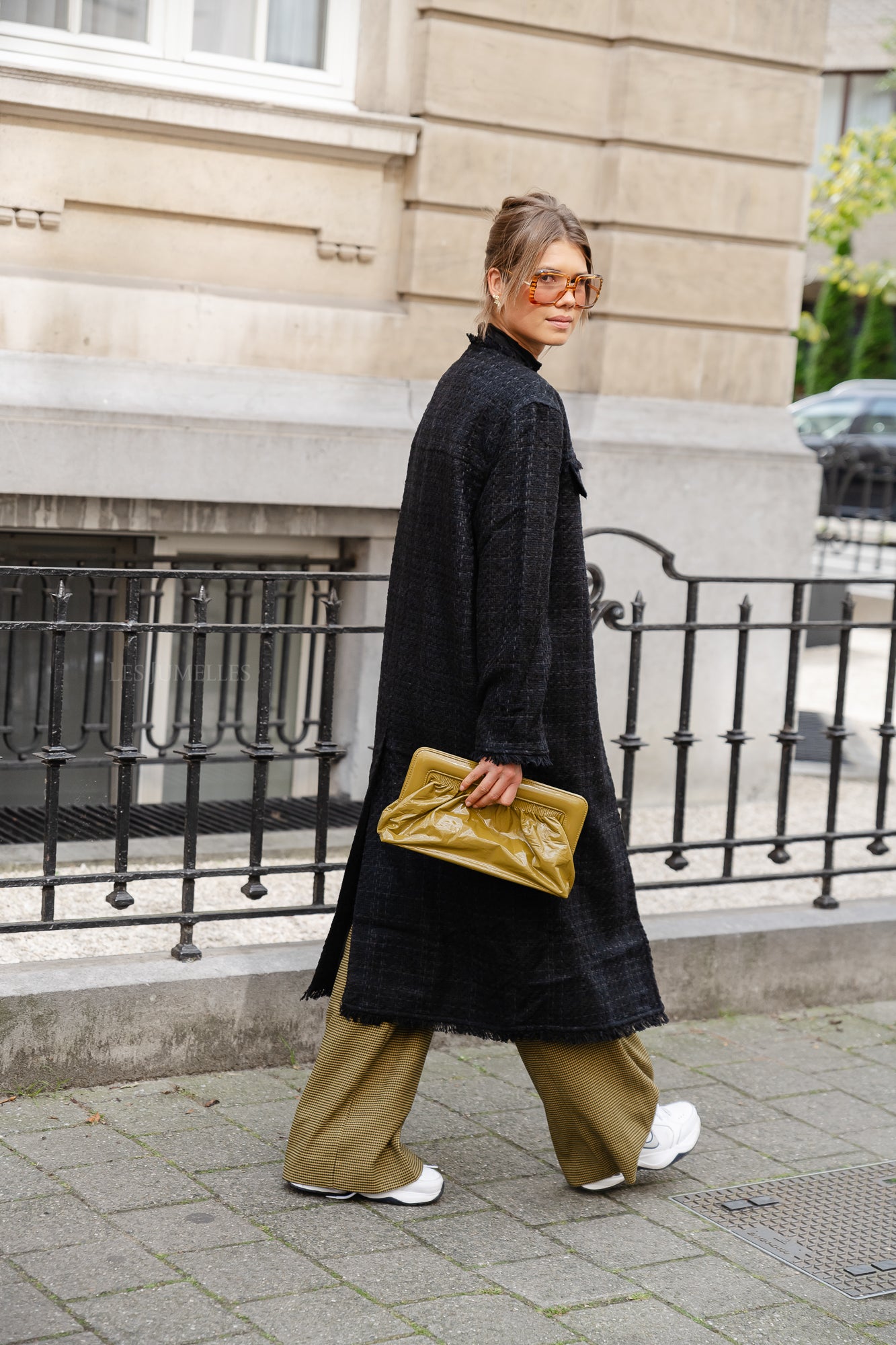 Thalisa coat black