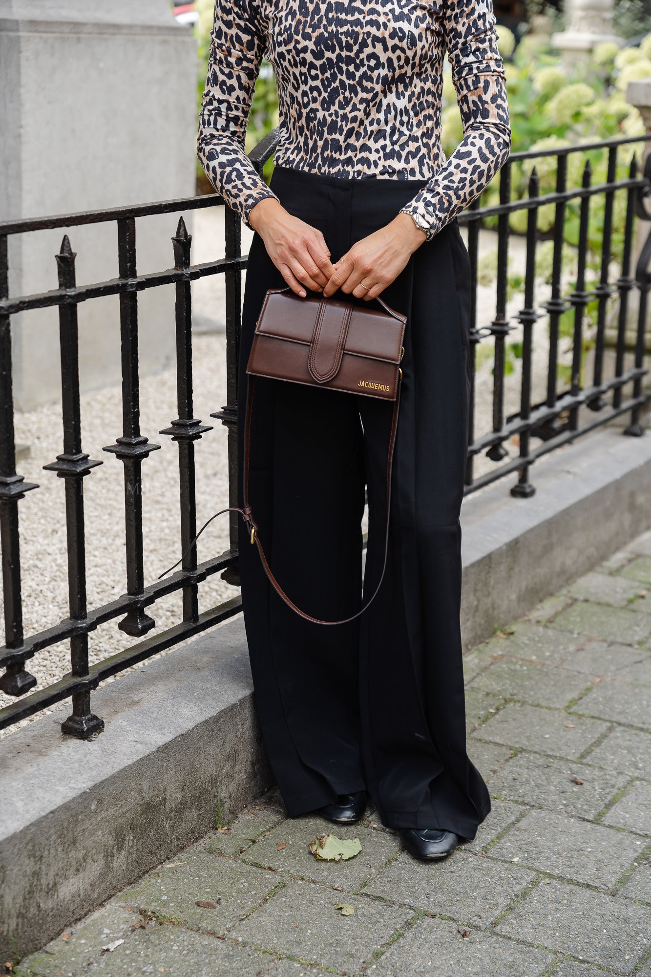 <tc>YASJennifer pantalon à pinces noir</tc>