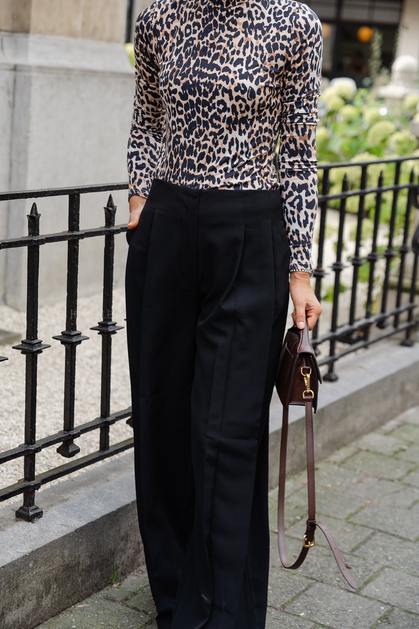 <tc>YASJennifer pantalon à pinces noir</tc>