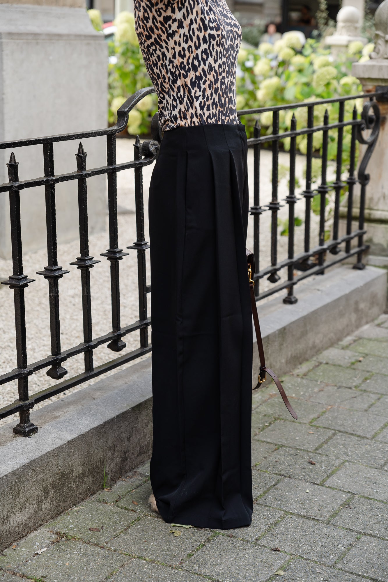 <tc>YASJennifer pantalon à pinces noir</tc>