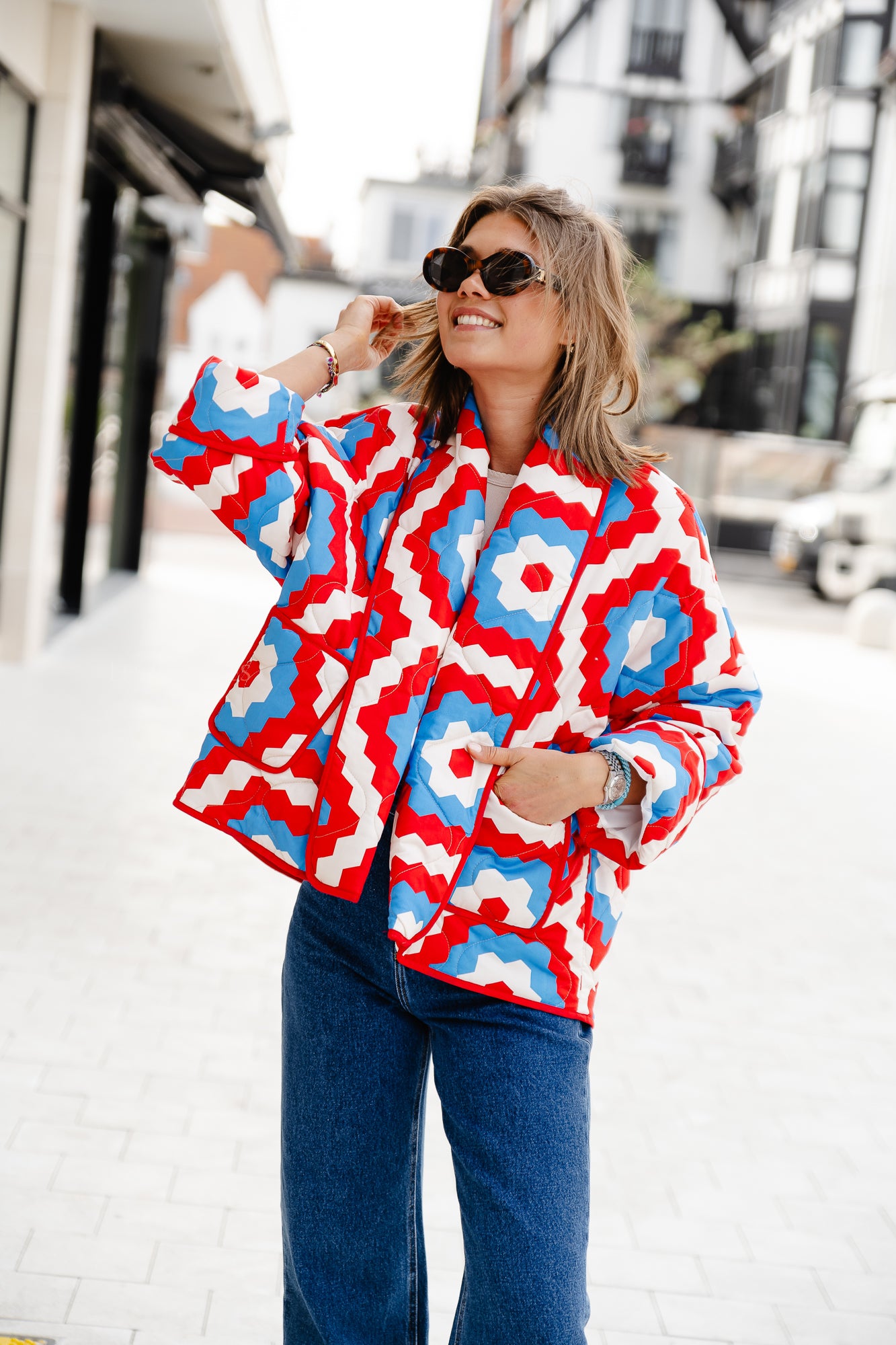 Isabella coat hexagon print blue/red