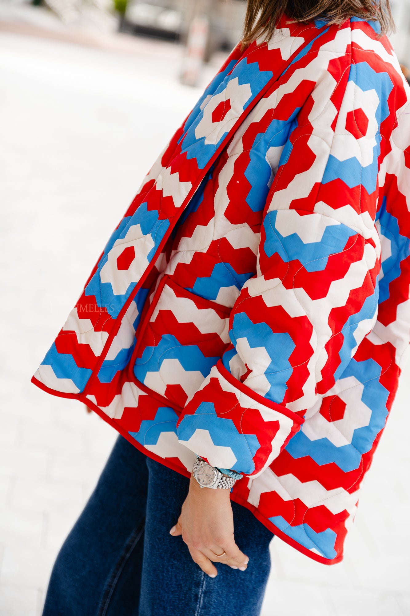 Isabella coat hexagon print blue/red