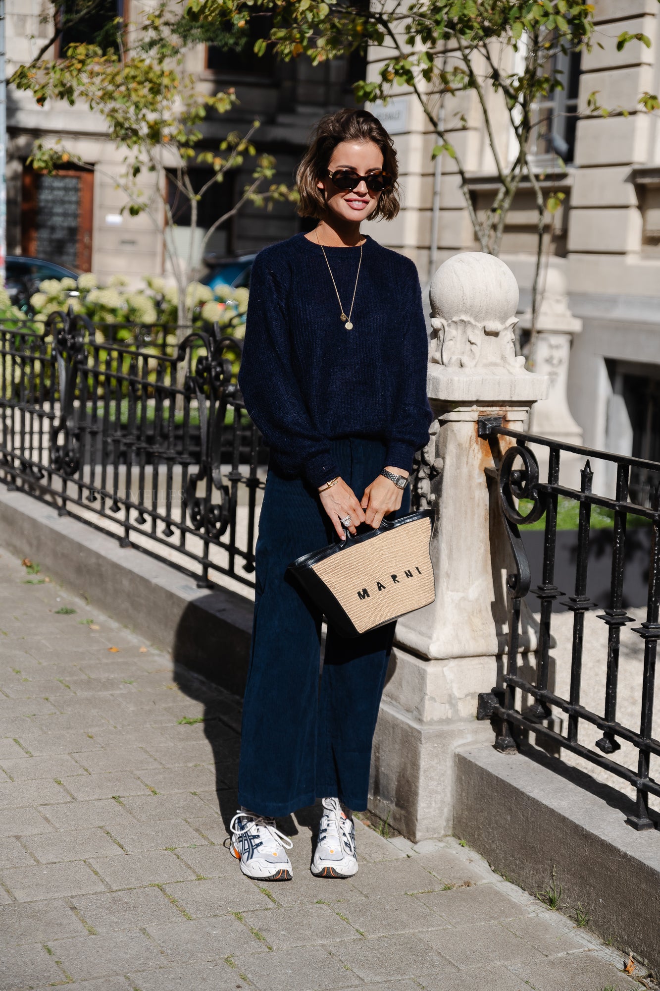 <tc>Pippa pull marineblau</tc>