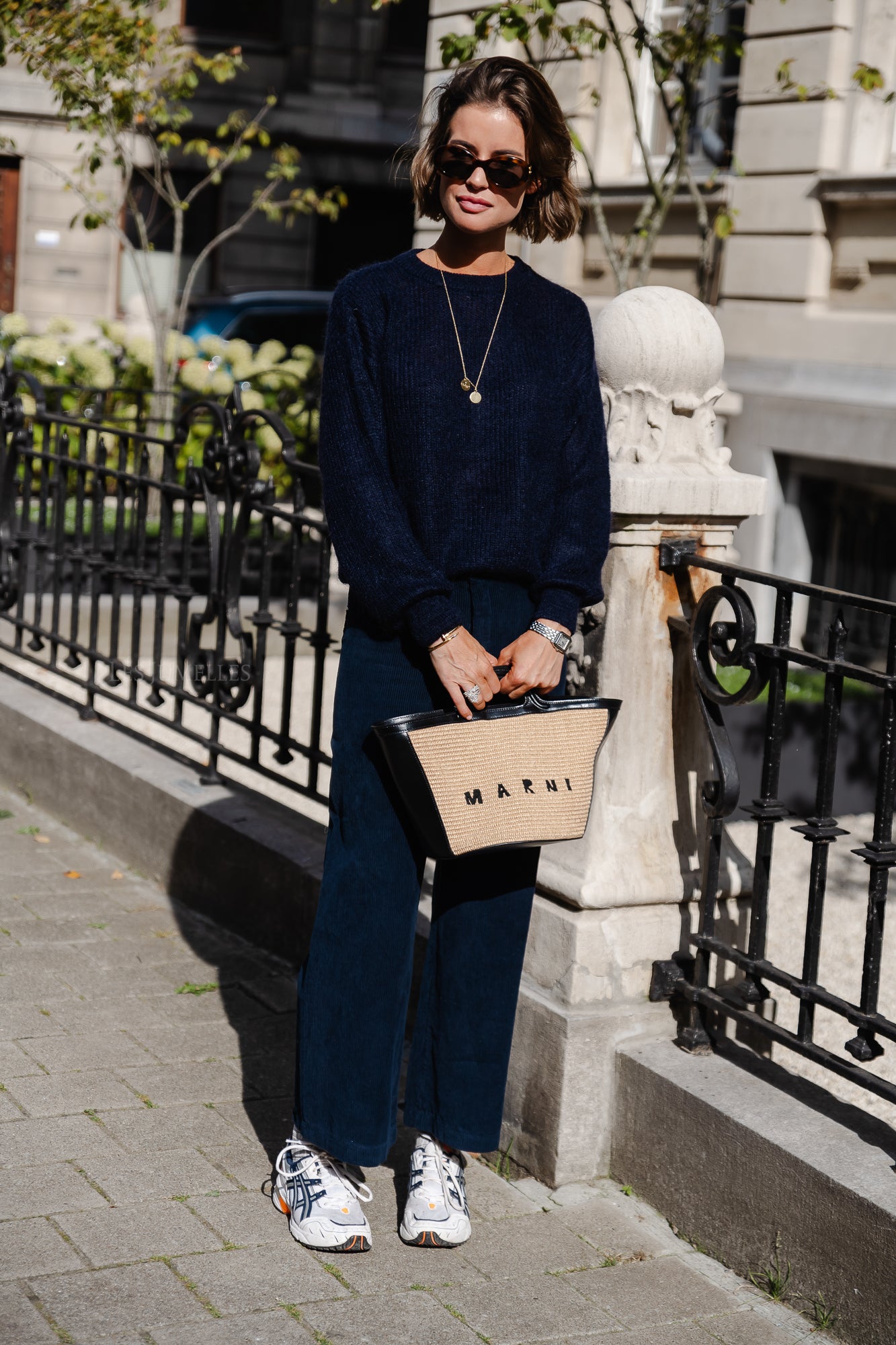 <tc>Pippa pull marineblau</tc>