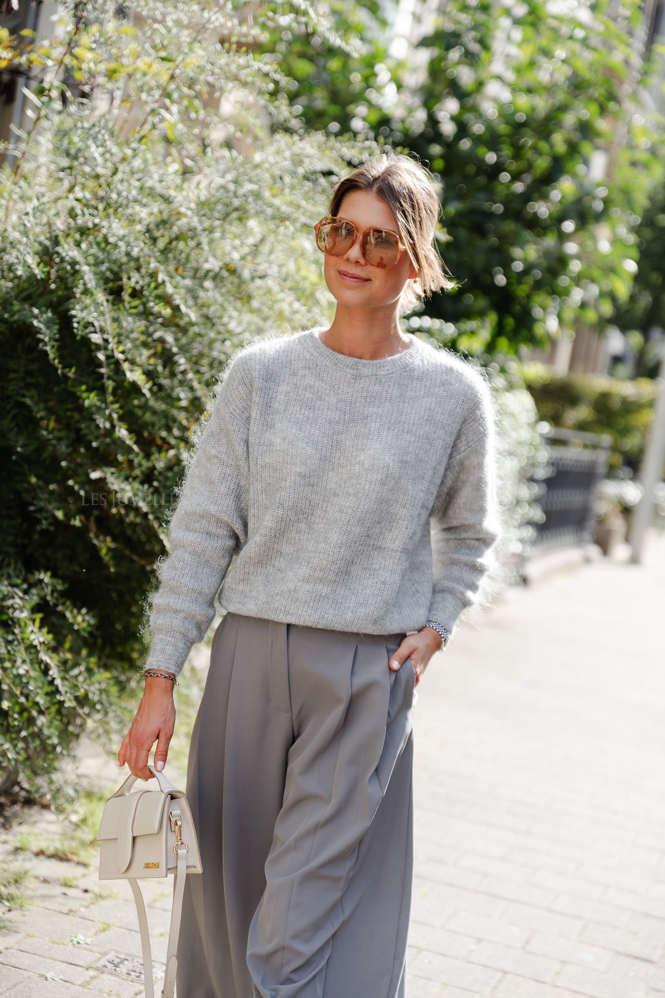 <tc>Pippa pull grau</tc>