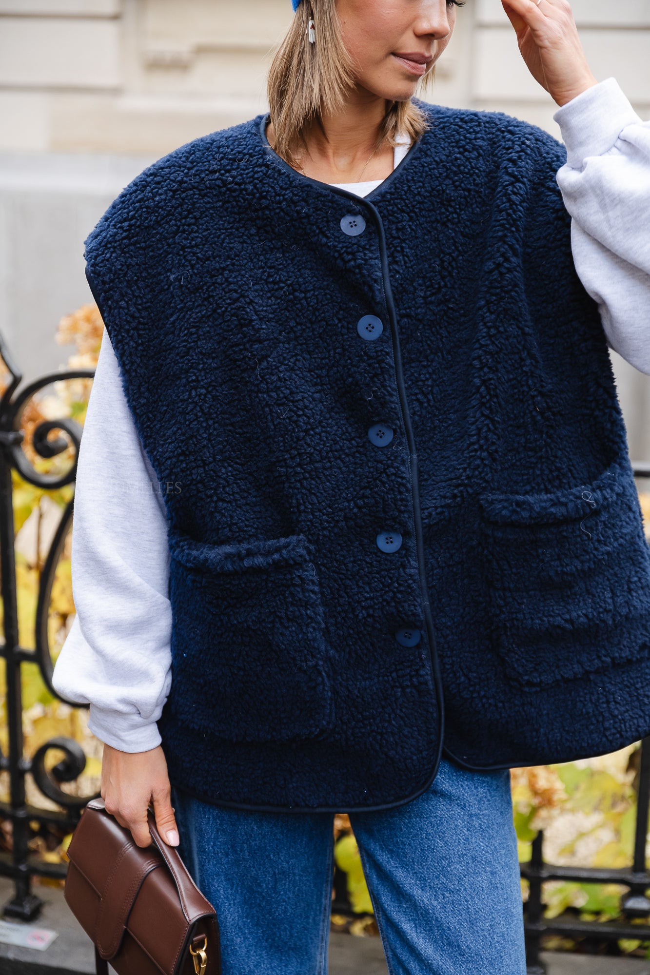 Chelsea sleeveless jacket navy blue