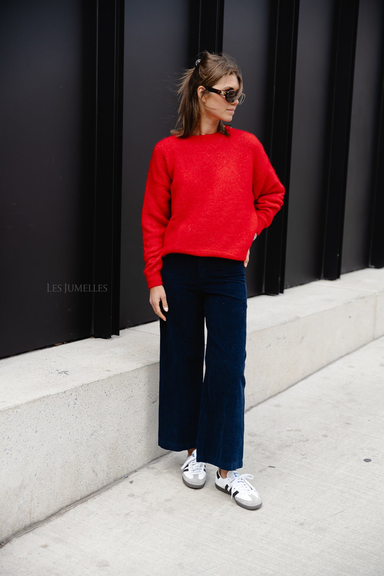 Shirley pull red