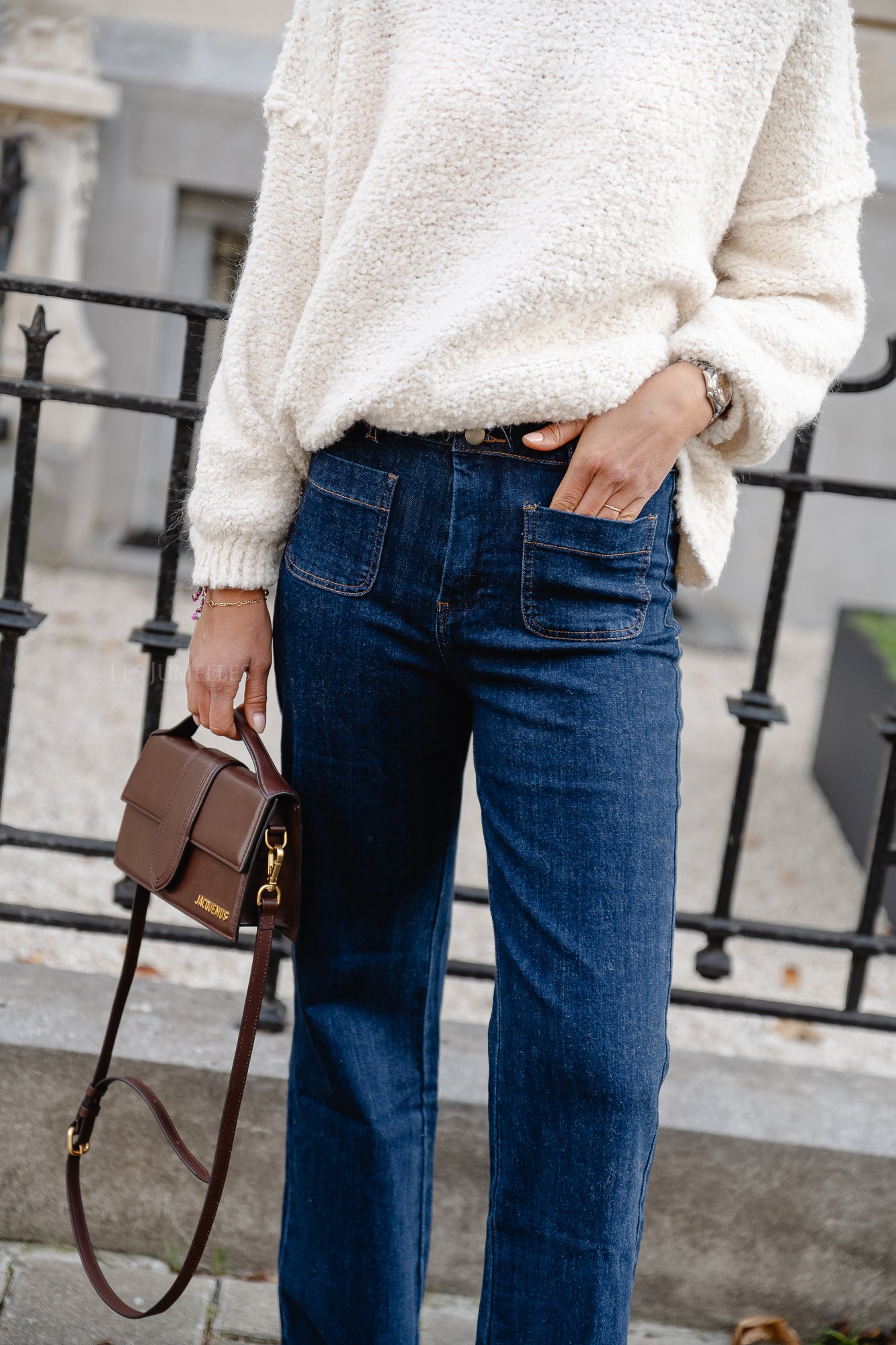 <tc>Pantalon en denim large et évasé Lara bleu foncé</tc>