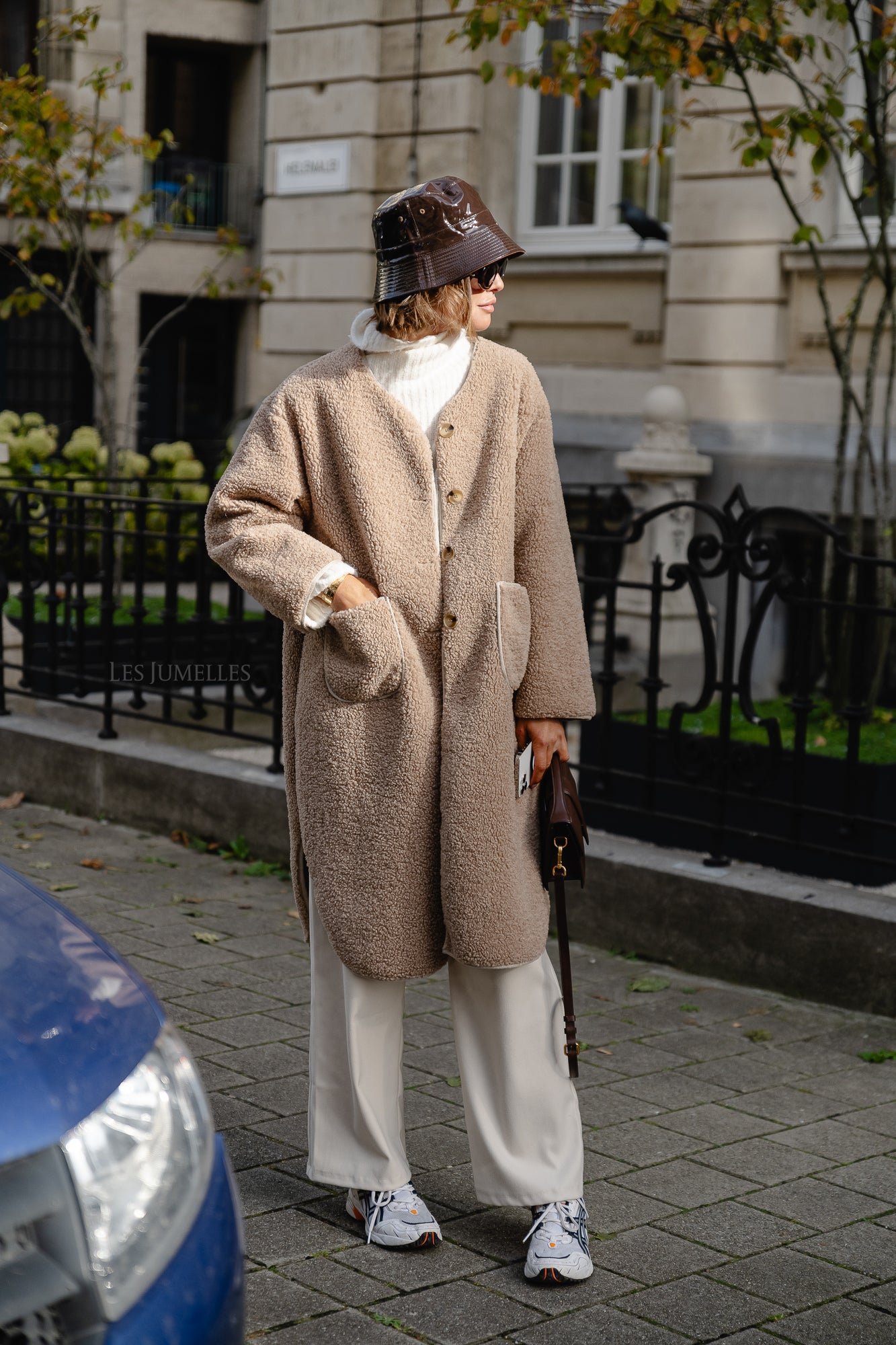 Emma teddy coat taupe