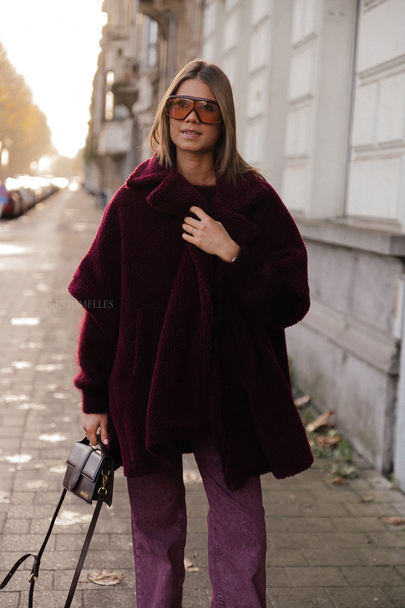 Kensi Poncho in Burgunderrot