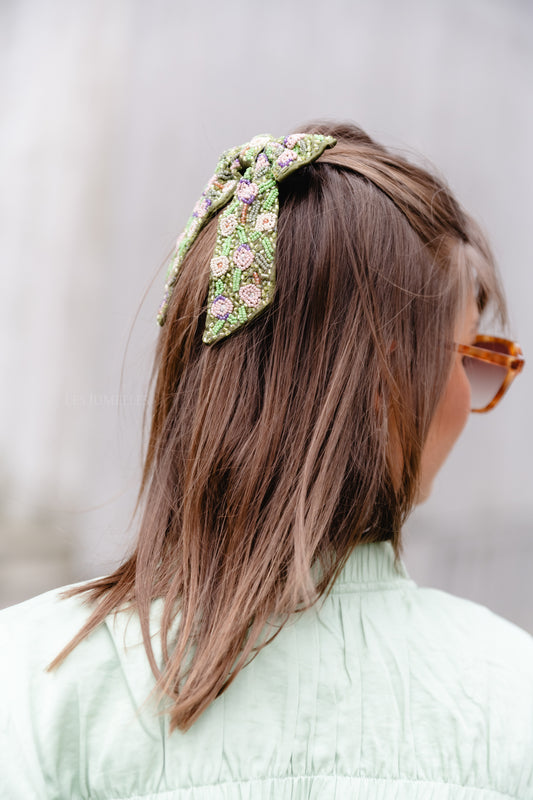 Les Jumelles Petulia beaded bow clip primrose green