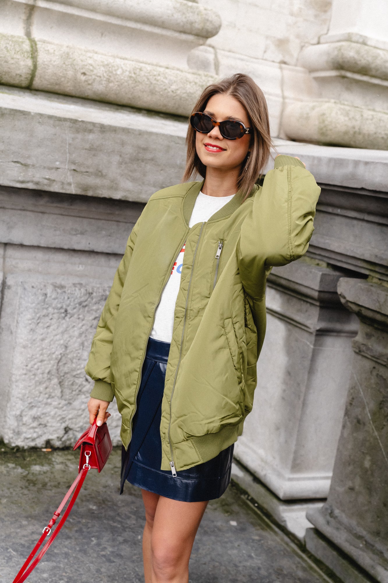 Outfit bomber jacket green