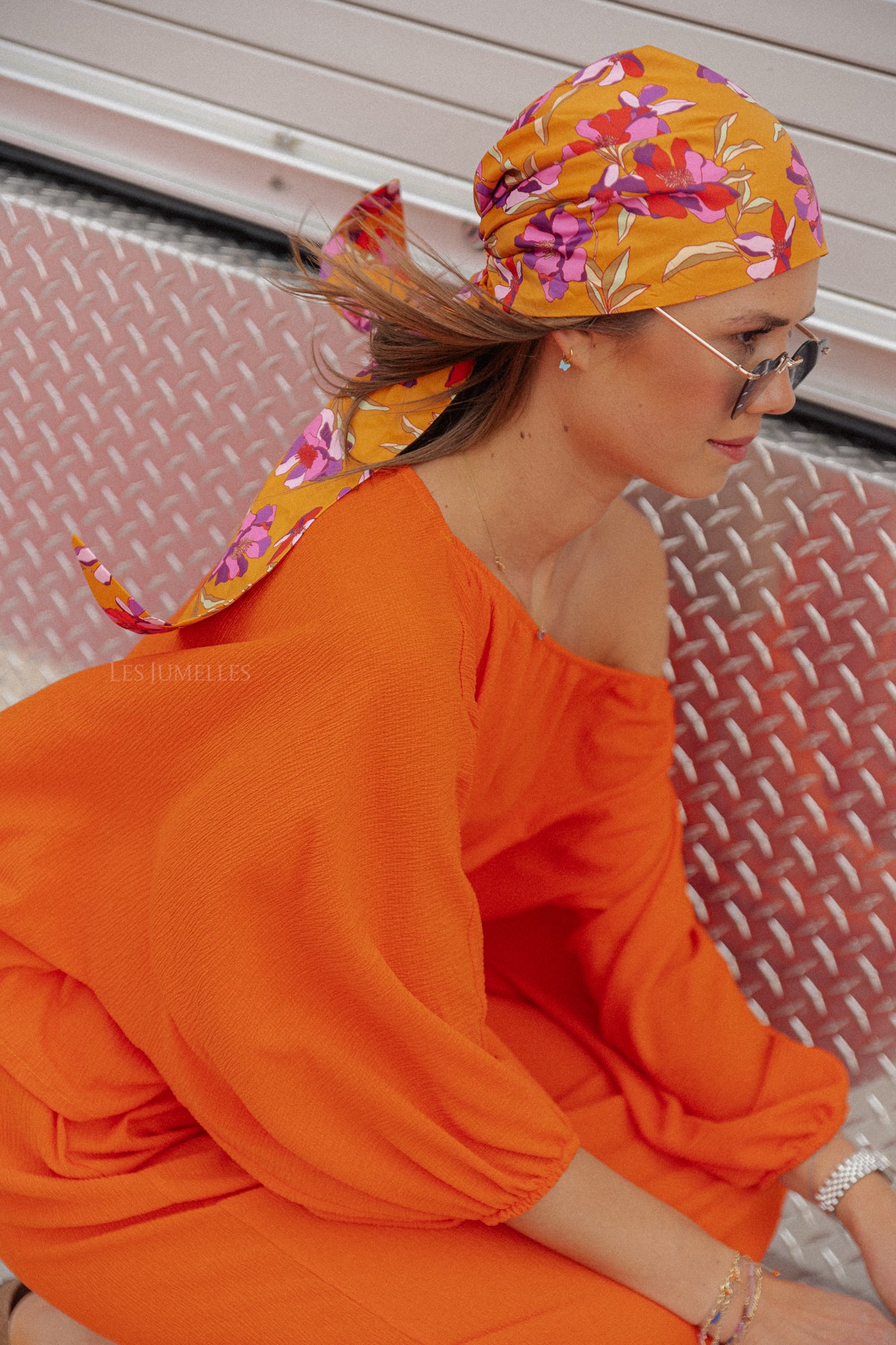 Aubrey Off-Shoulder Bluse in Dunkelorange