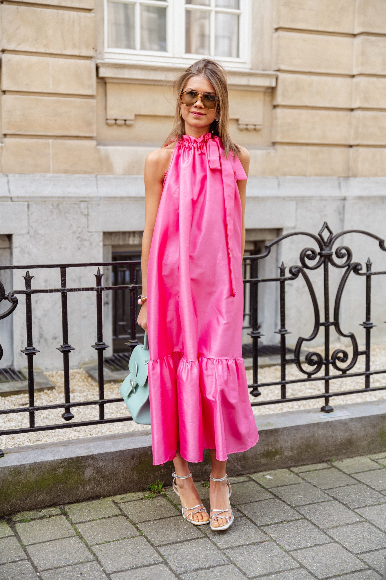 Ella Maxikleid mit Neckholder in fuchsia