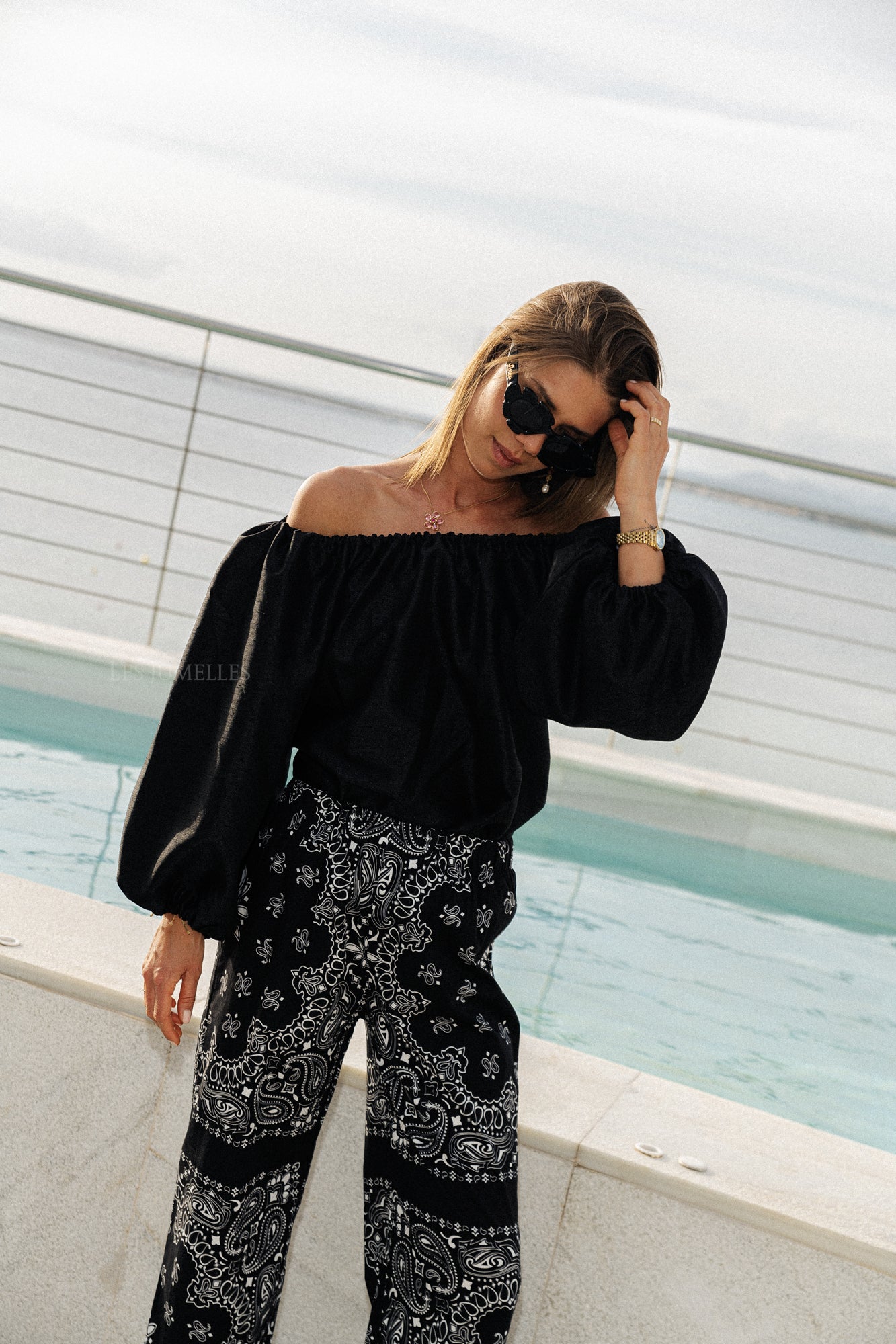 Ella Schulterfreie Bluse Schwarz