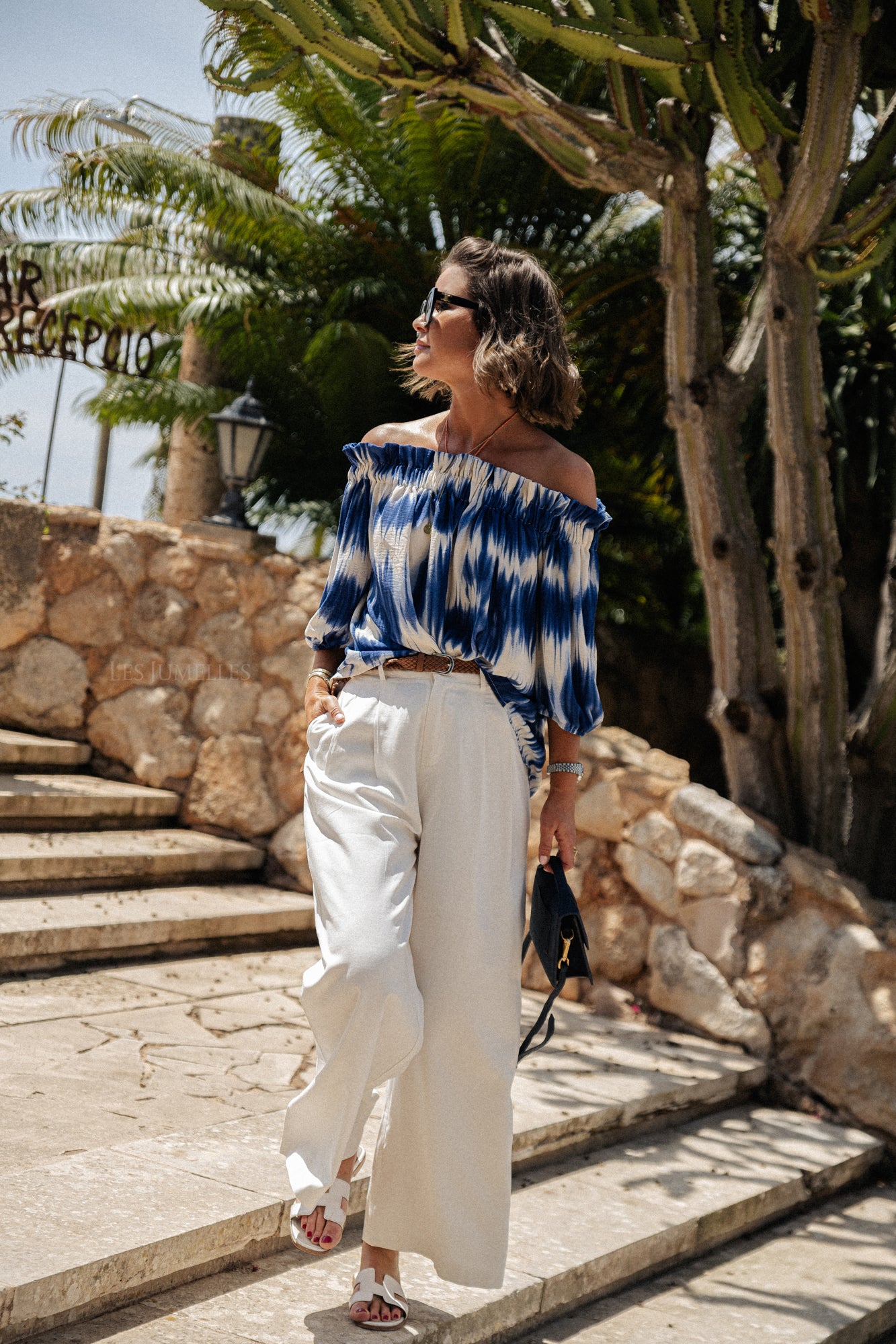 Anabel schulterfreie Bluse in Tie-Dye-Blau