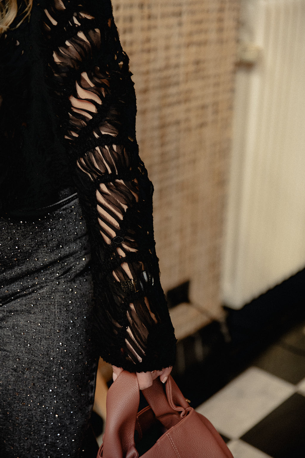 Blouse en tulle crochet Reyne noir