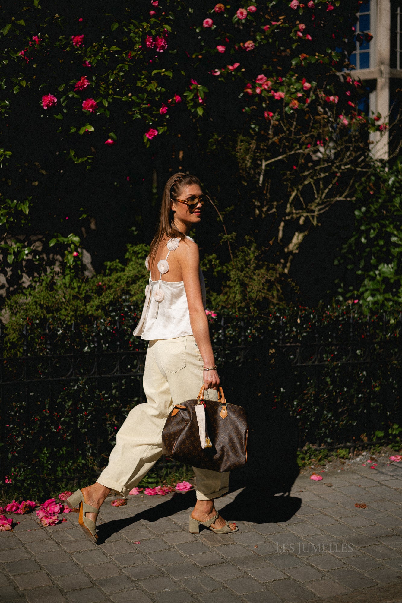 VICille V-neck rose singlet top birch