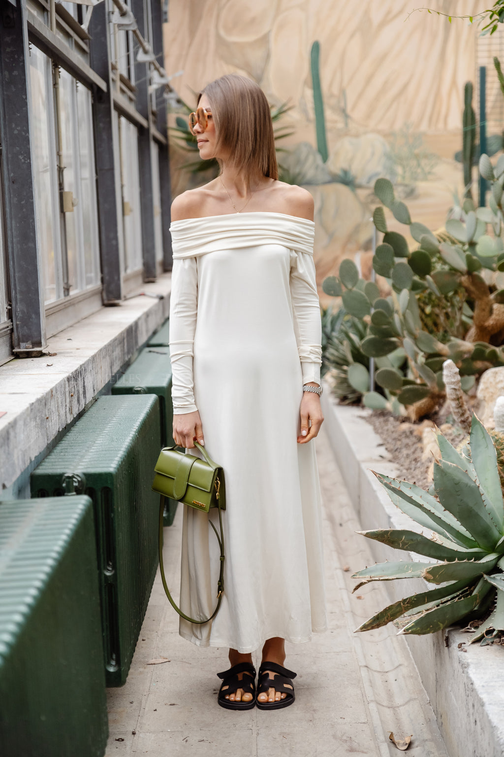 Zélie off-shoulder jurkje butter