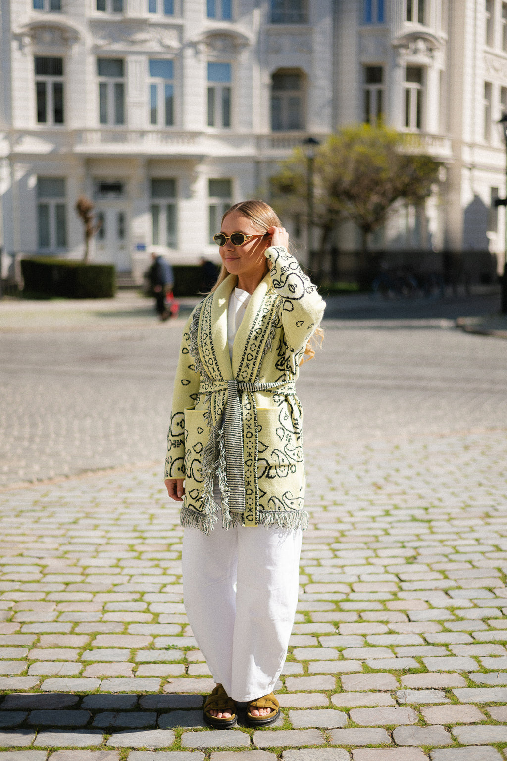 Lori LS knitted cardigan lime