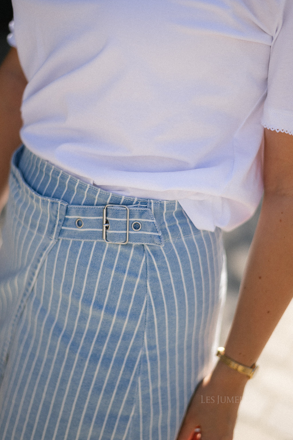 OBJSanni MW short denim skirt light blue denim/white