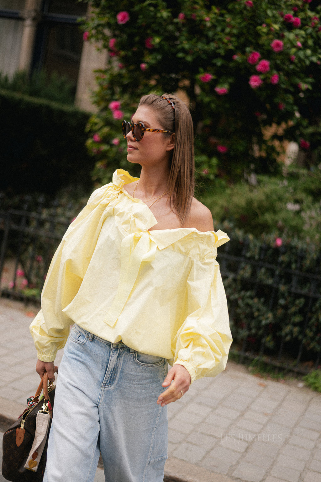 Isaline off-shoulder blouse yellow